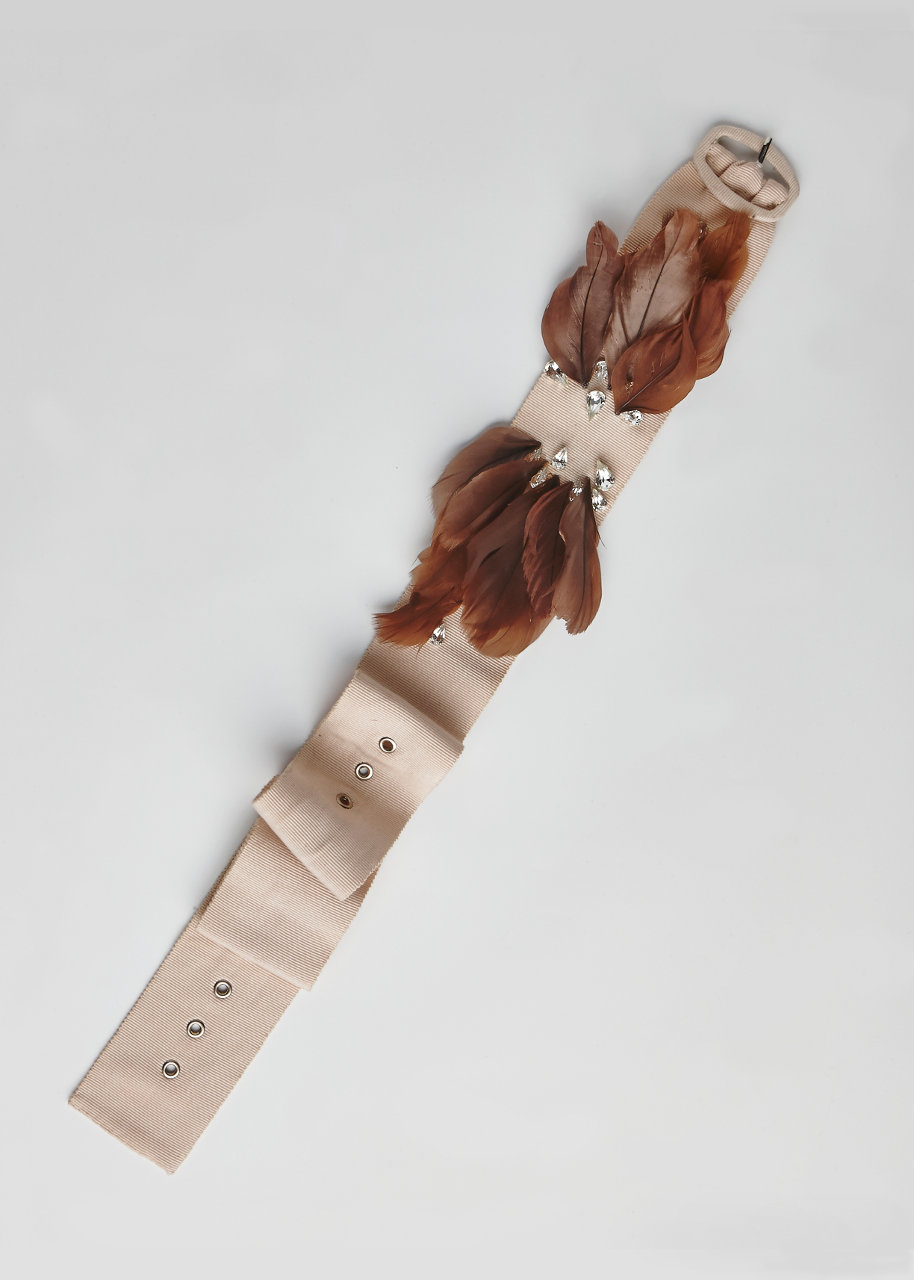 feather choker full length view