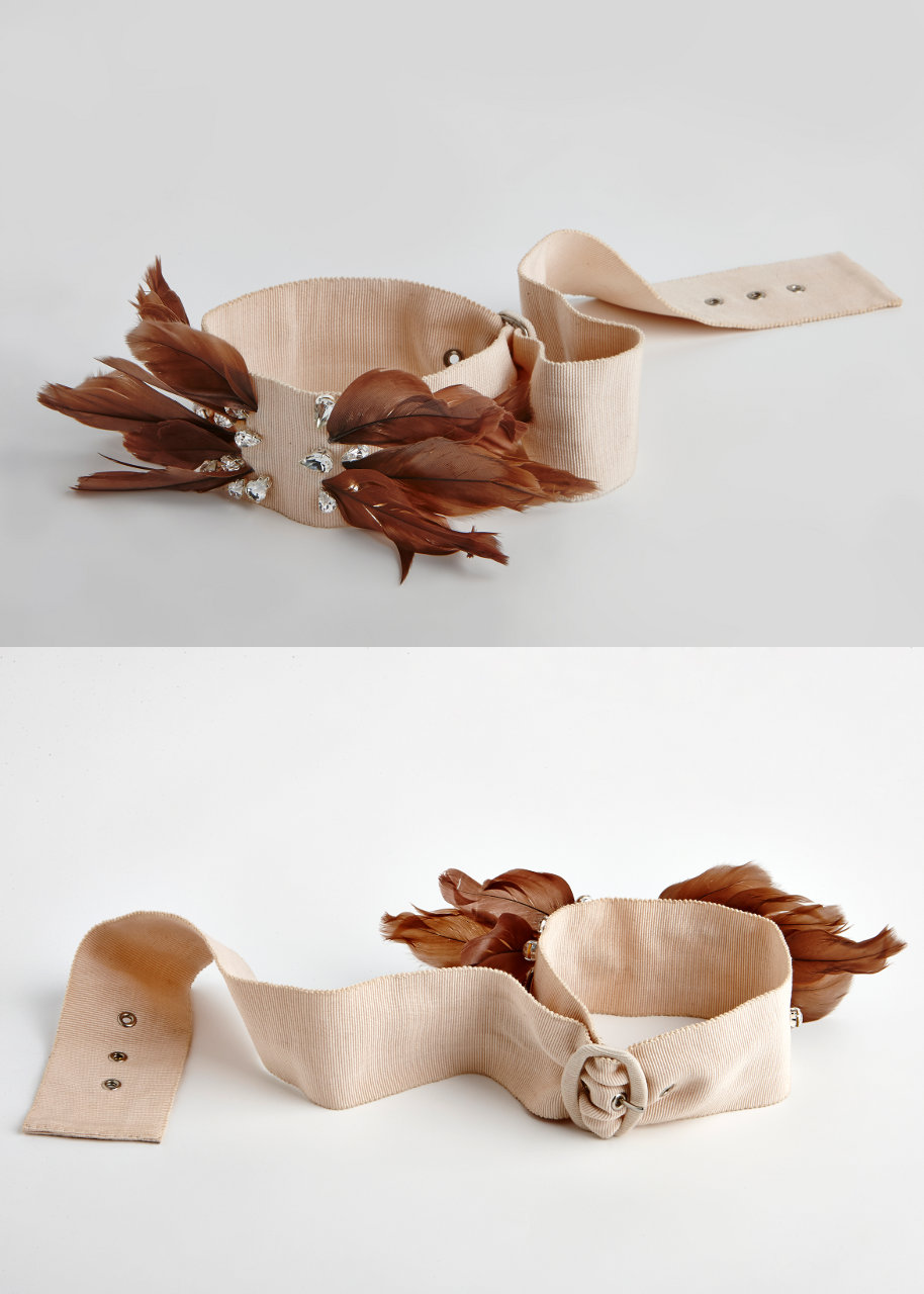 feather choker front and back view